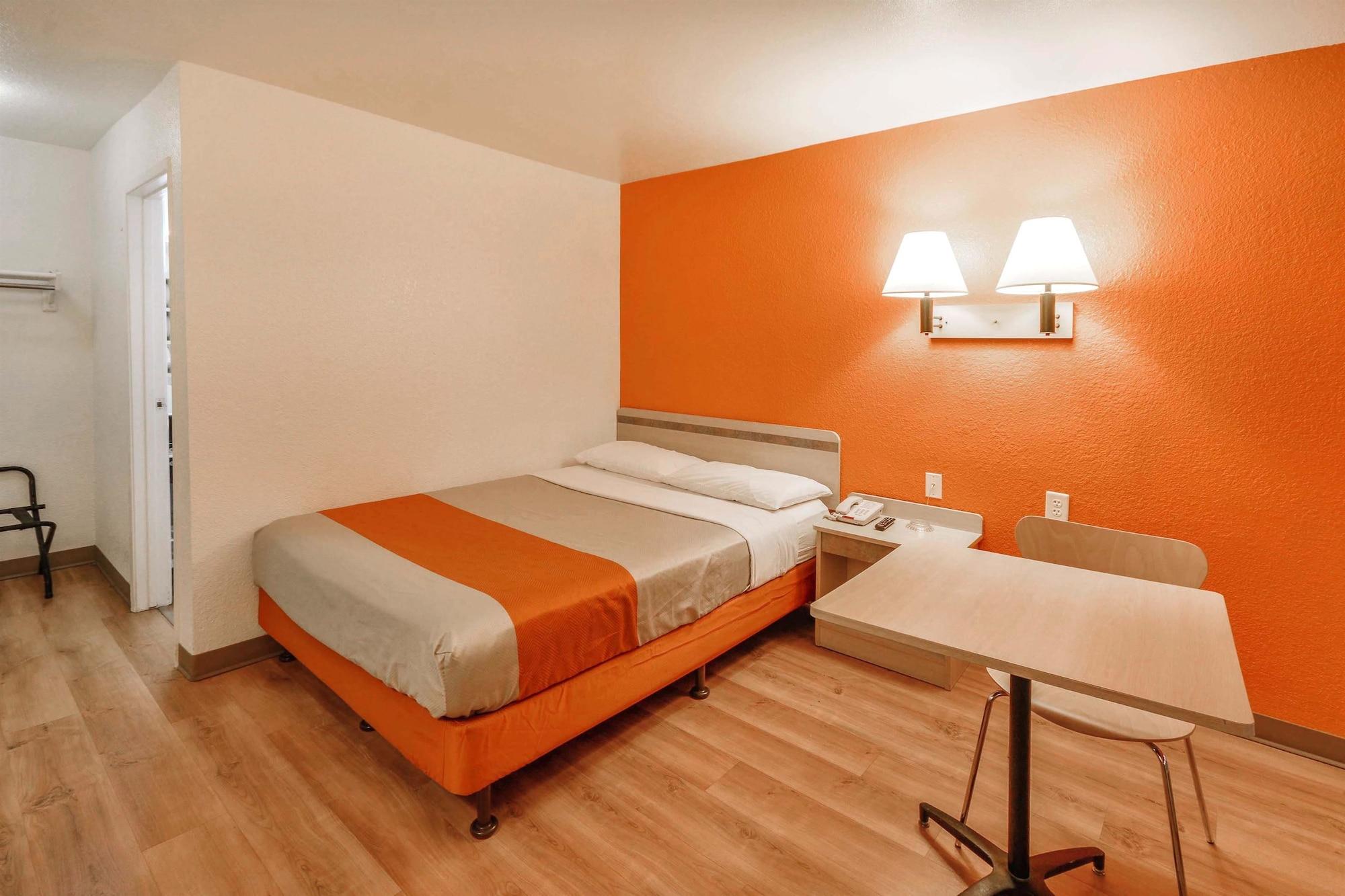 Motel 6-Huntsville, Tx Экстерьер фото